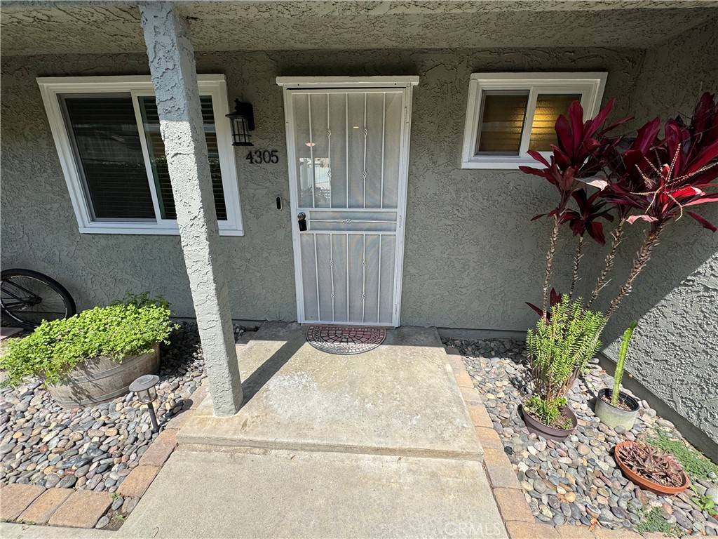 4301 Farquhar AVE, Los Alamitos, CA 90720