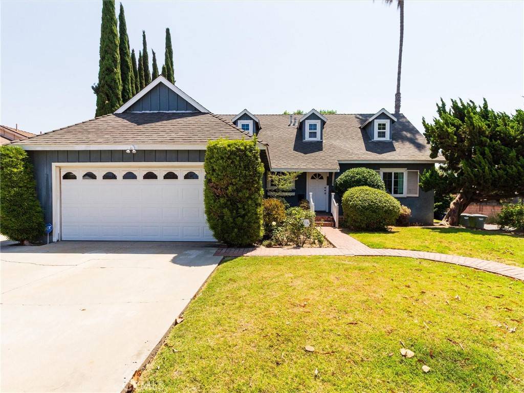 Lakewood, CA 90712,5268 Deeboyar AVE