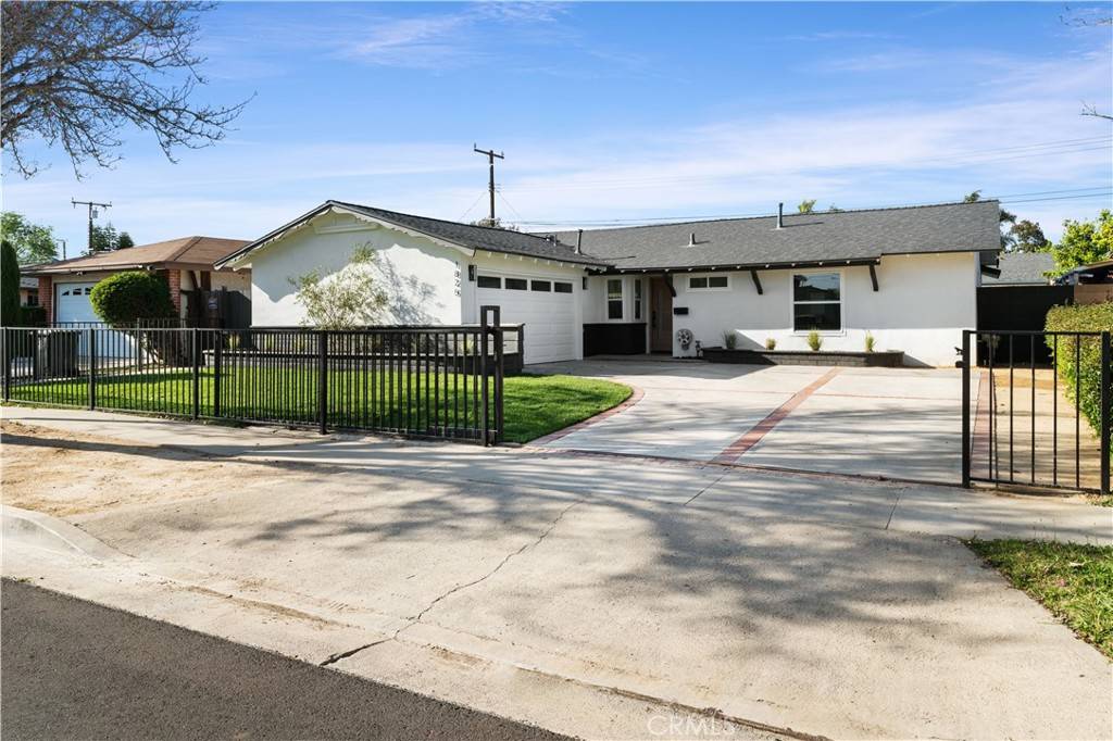 Santa Ana, CA 92704,1825 W Carlton PL