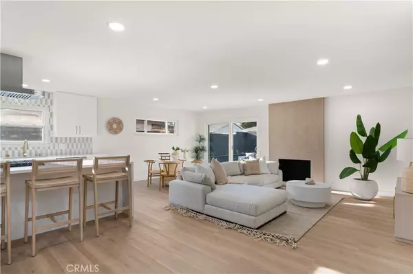 Santa Ana, CA 92704,1825 W Carlton PL