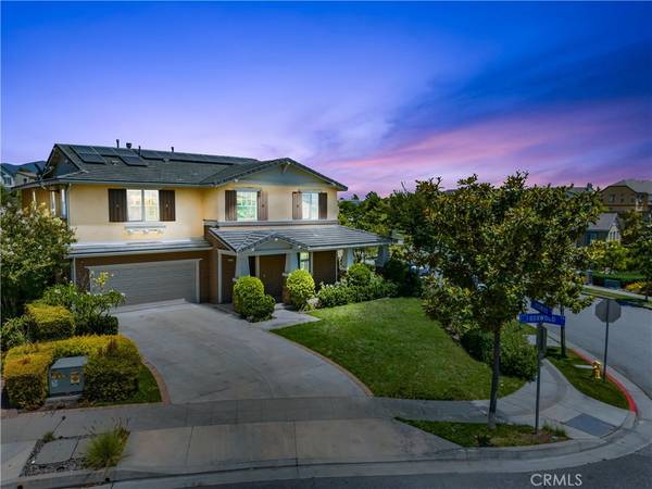 679 E Boxwood LN, Azusa, CA 91702