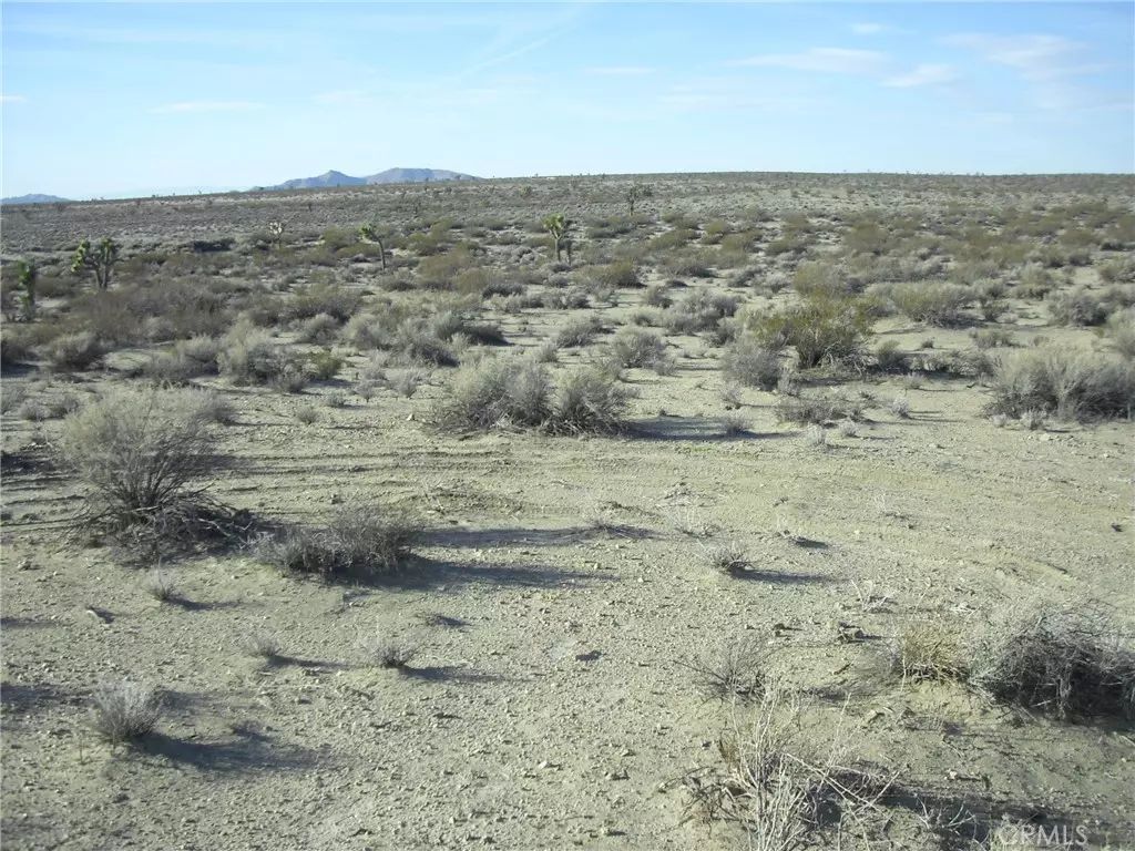 Palmdale, CA 93591,0 E Avenue N-8