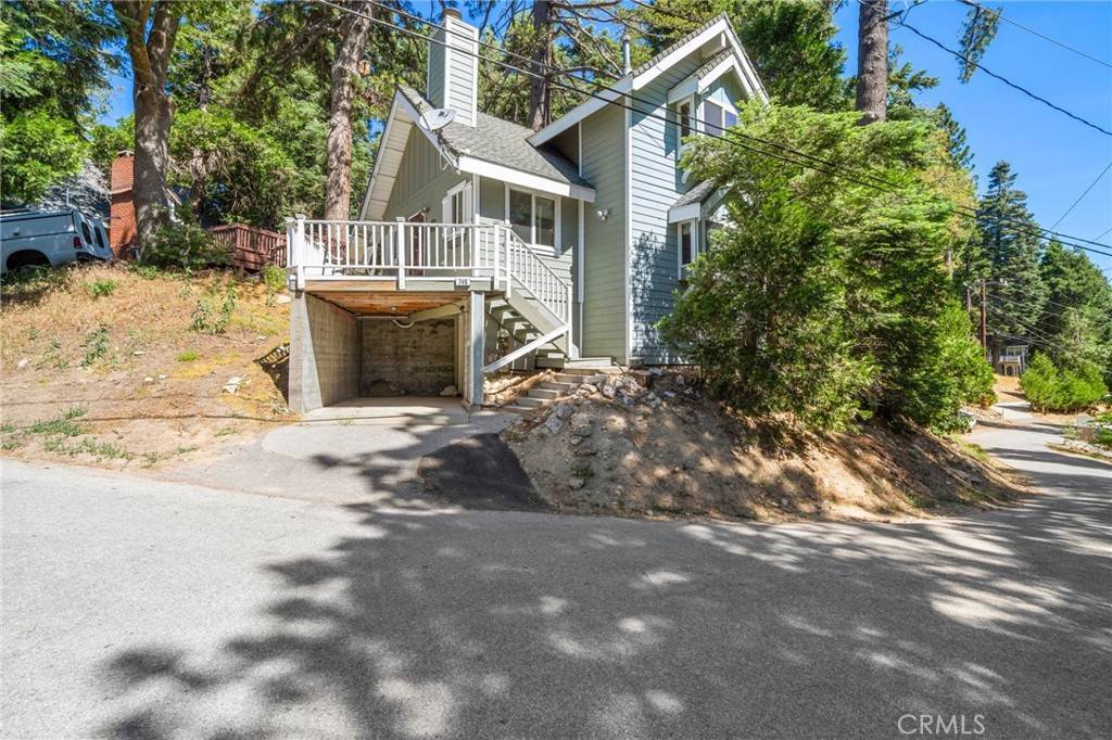 Lake Arrowhead, CA 92352,746 W Victoria CT