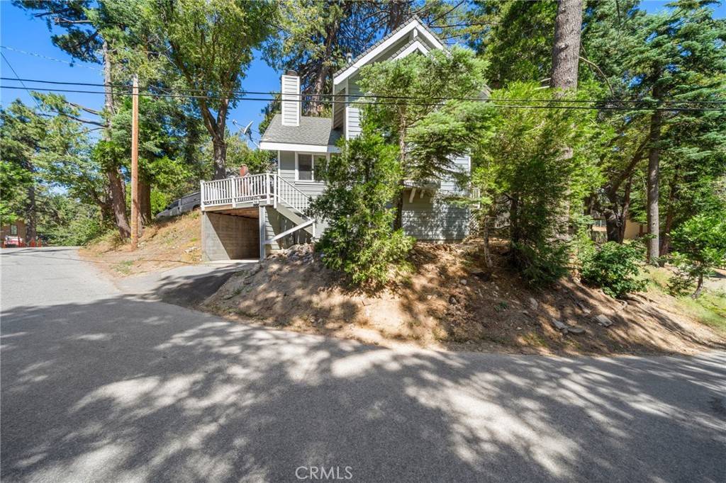 Lake Arrowhead, CA 92352,746 W Victoria CT