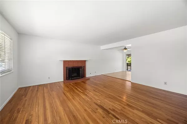 Fullerton, CA 92835,2825 Woodbine AVE
