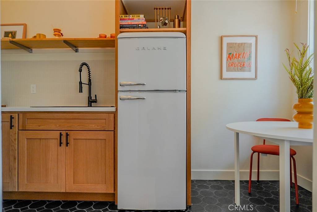 325 W 3rd ST #107, Long Beach, CA 90802