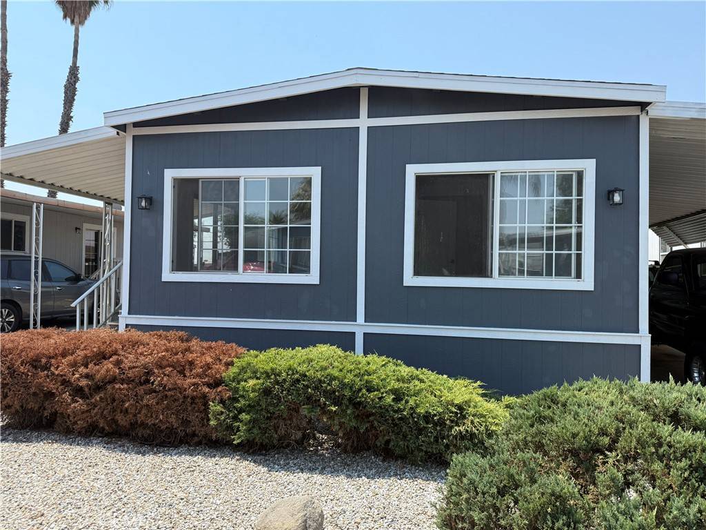 350 San Jacinto #11, Perris, CA 91571