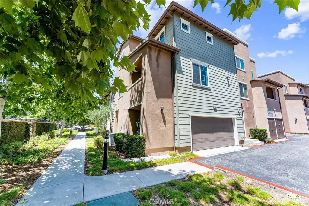 Claremont, CA 91711,1166 Newberry LN #1