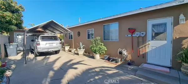 Santa Ana, CA 92707,1605 S Birch ST