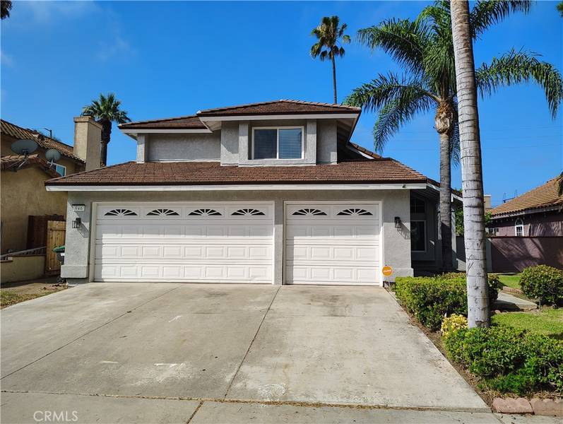 946 Winston CIR, Corona, CA 92881
