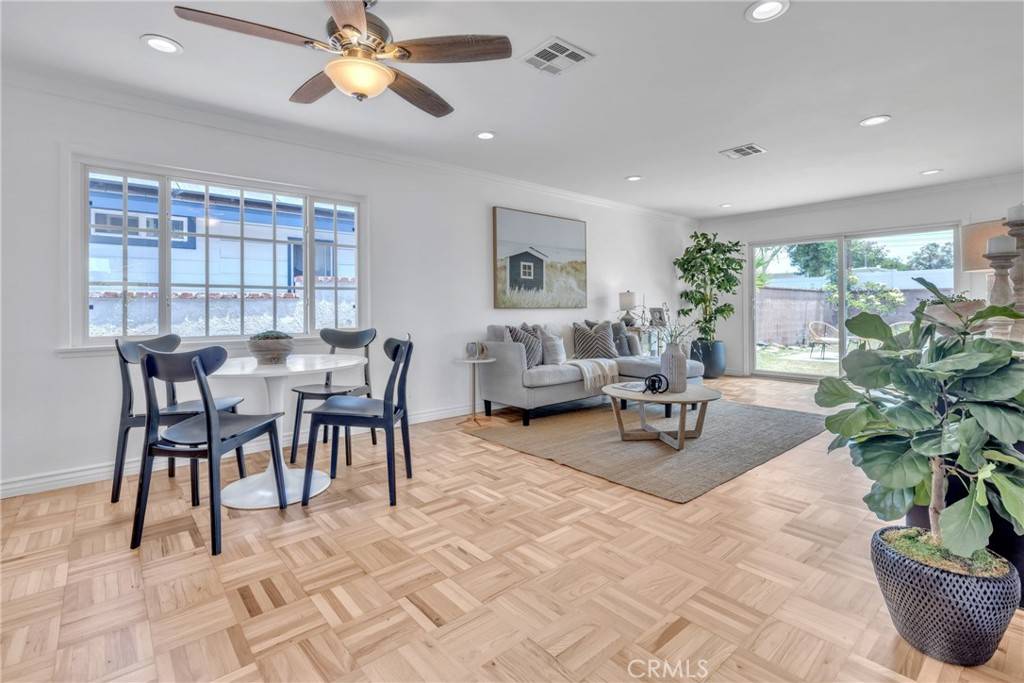 Long Beach, CA 90815,2002 Pattiz AVE