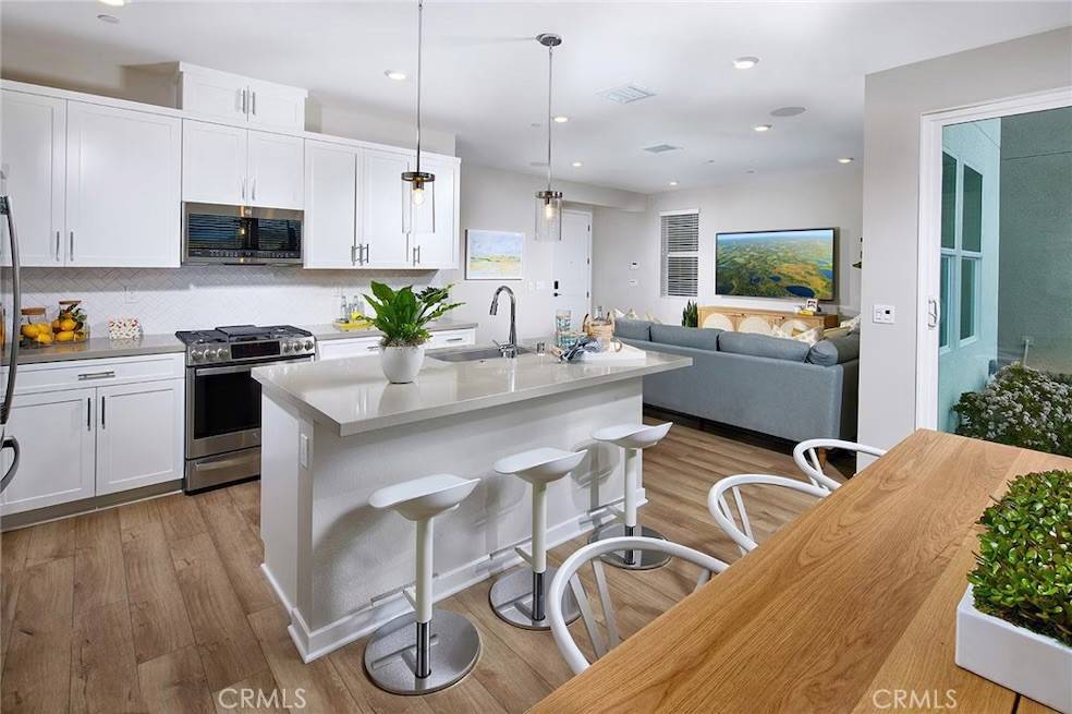 4084 Spring LN, Corona, CA 92883
