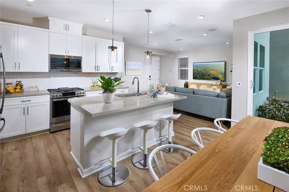 4084 Spring LN, Corona, CA 92883