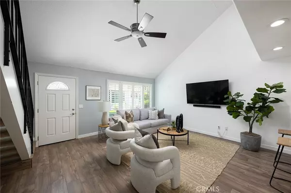 Costa Mesa, CA 92626,2334 Richmond WAY