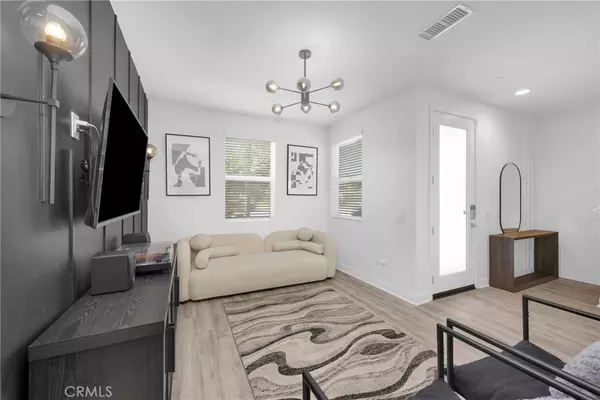 Bellflower, CA 90706,9958 Artesia BLVD #1003