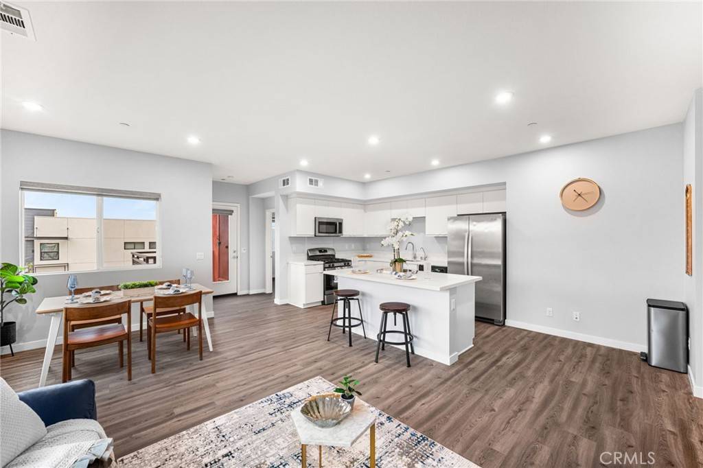 Brea, CA 92821,400 W Central AVE #307