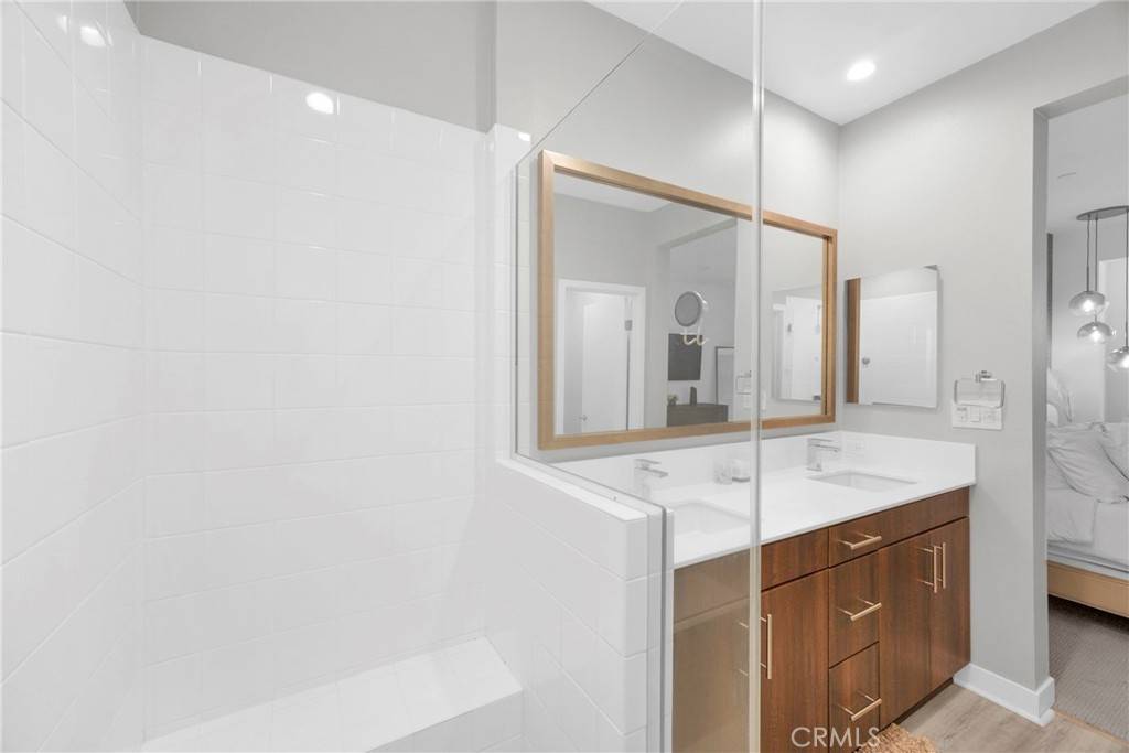 Bellflower, CA 90706,9958 Artesia BLVD #1003