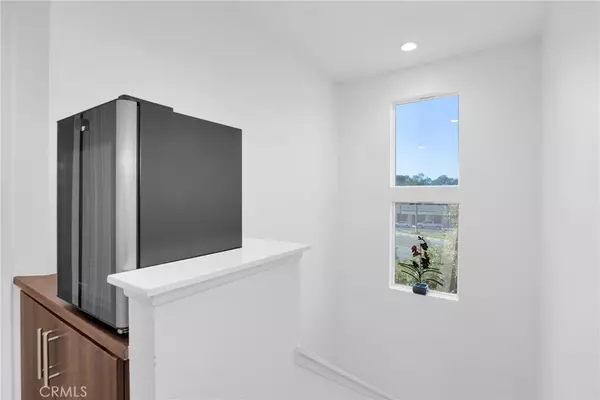 Bellflower, CA 90706,9958 Artesia BLVD #1003