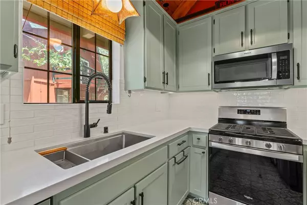 Lake Arrowhead, CA 92352,1364 Toronto DR