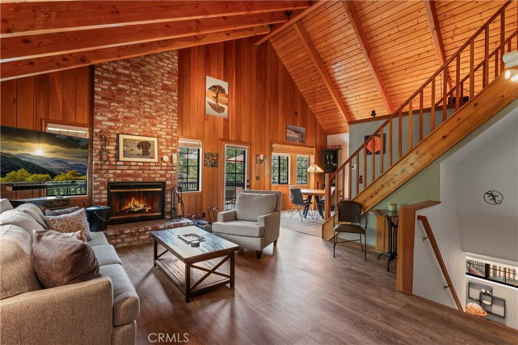 Lake Arrowhead, CA 92352,1364 Toronto DR