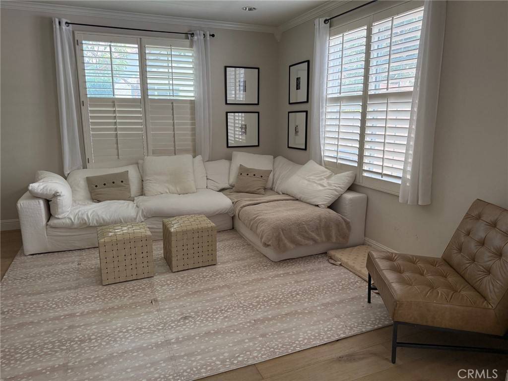 Irvine, CA 92602,45 Avondale