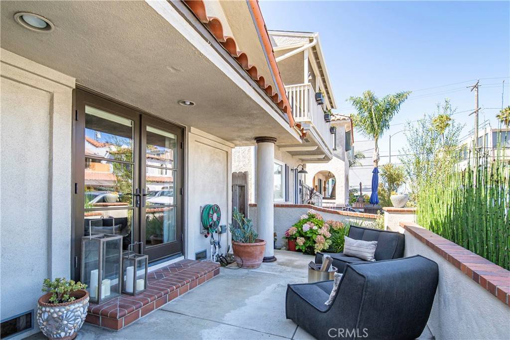 Long Beach, CA 90803,36 Pomona AVE