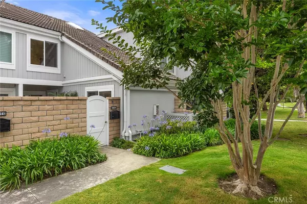 Huntington Beach, CA 92649,3742 Montego DR