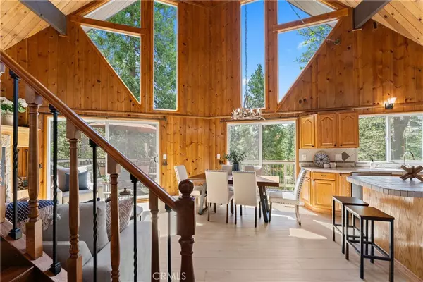 Lake Arrowhead, CA 92352,27319 Pinewood DR