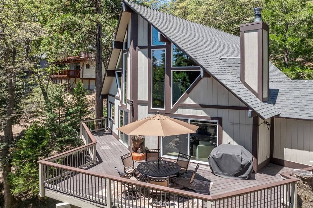 27319 Pinewood DR, Lake Arrowhead, CA 92352
