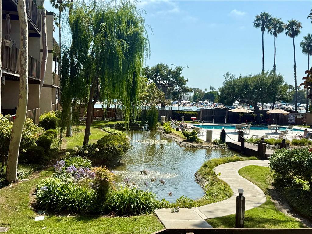 Long Beach, CA 90803,9116 Marina Pacifica DR N