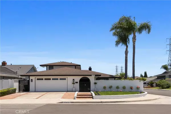 Huntington Beach, CA 92646,21212 Binghampton CIR