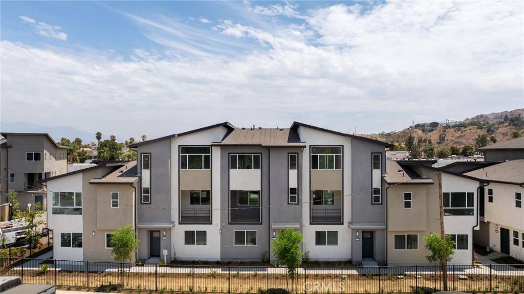 1140 Santo Antonio DR, Colton, CA 92324