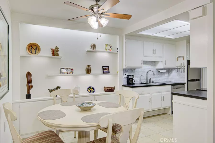 2276 E Via Mariposa #D, Laguna Woods, CA 92637