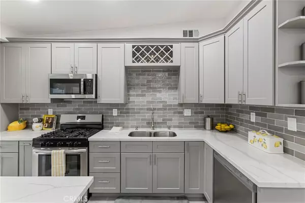 Tujunga, CA 91042,7335 Kyle ST