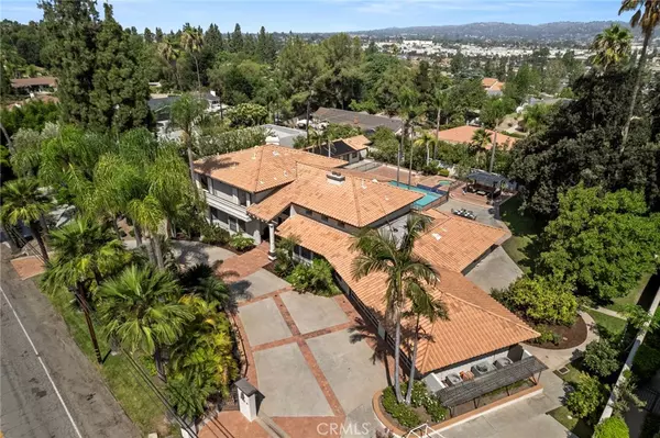 Fullerton, CA 92835,417 W Las Palmas DR