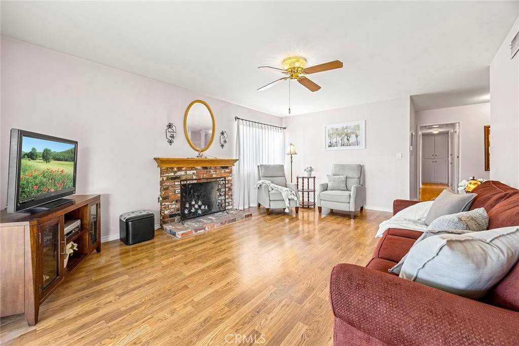 Placentia, CA 92870,402 Jade Ave