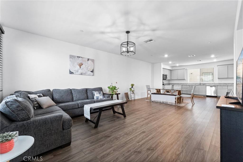 Gardena, CA 90247,14053 Spurlock LN #3