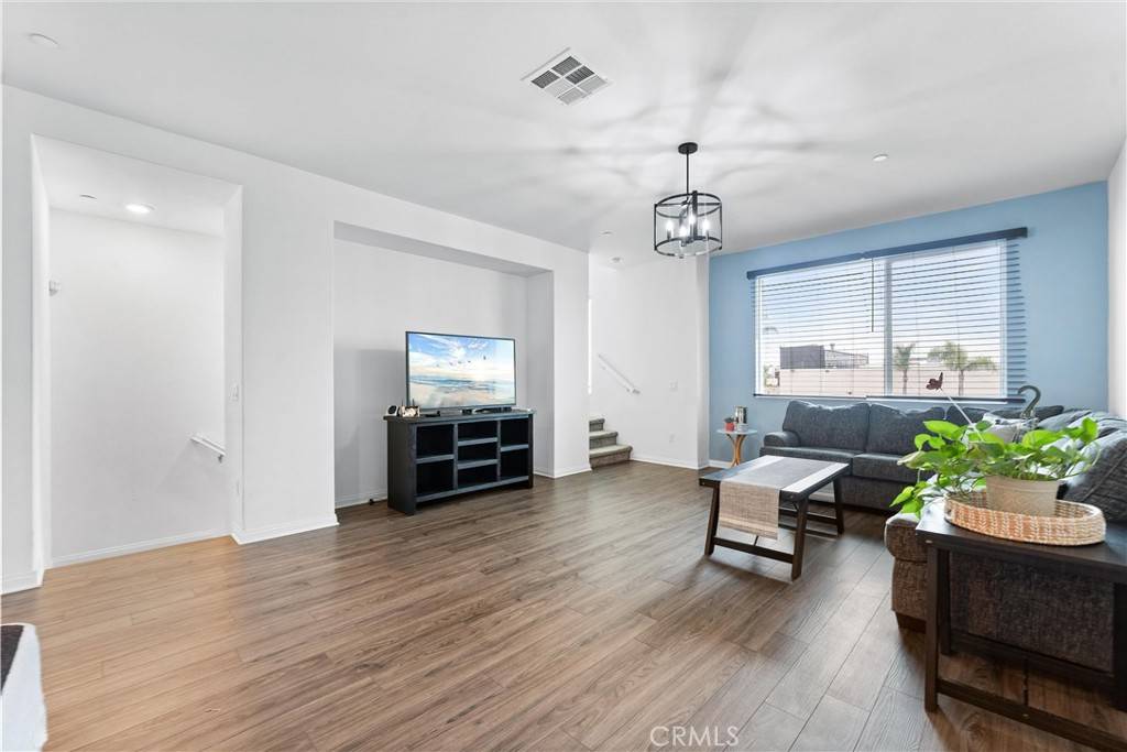 Gardena, CA 90247,14053 Spurlock LN #3