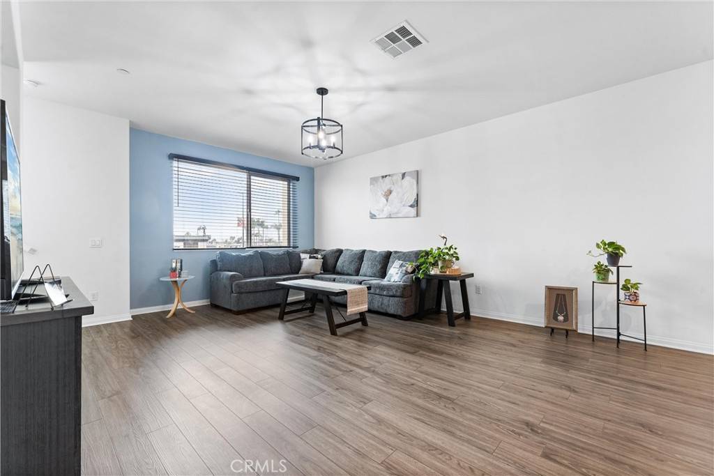 Gardena, CA 90247,14053 Spurlock LN #3