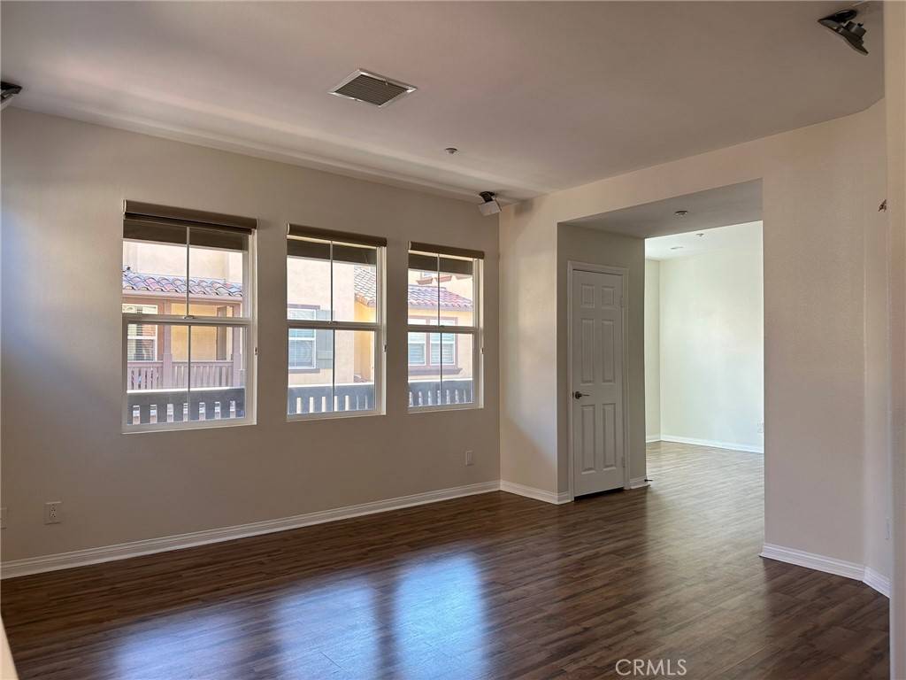 Irvine, CA 92603,216 Coral Rose