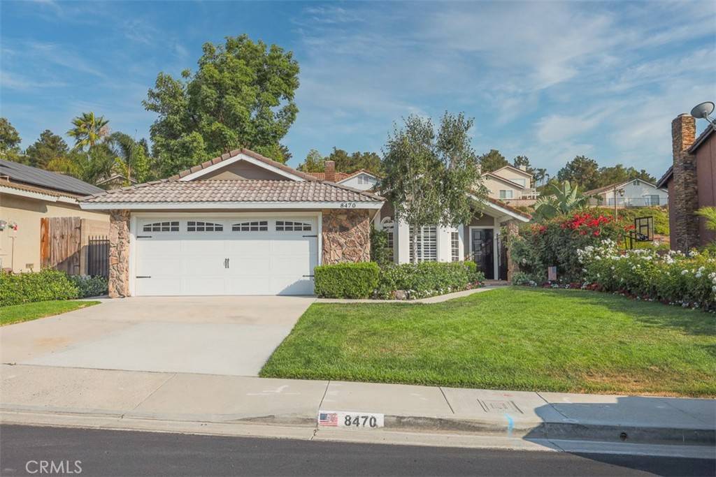 8470 E Frostwood ST, Anaheim, CA 92808