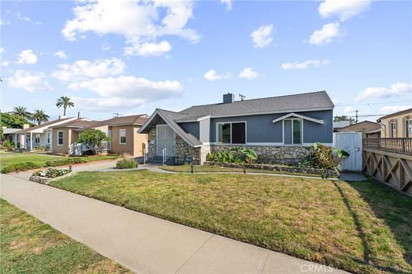 664 E Barry DR, Long Beach, CA 90805