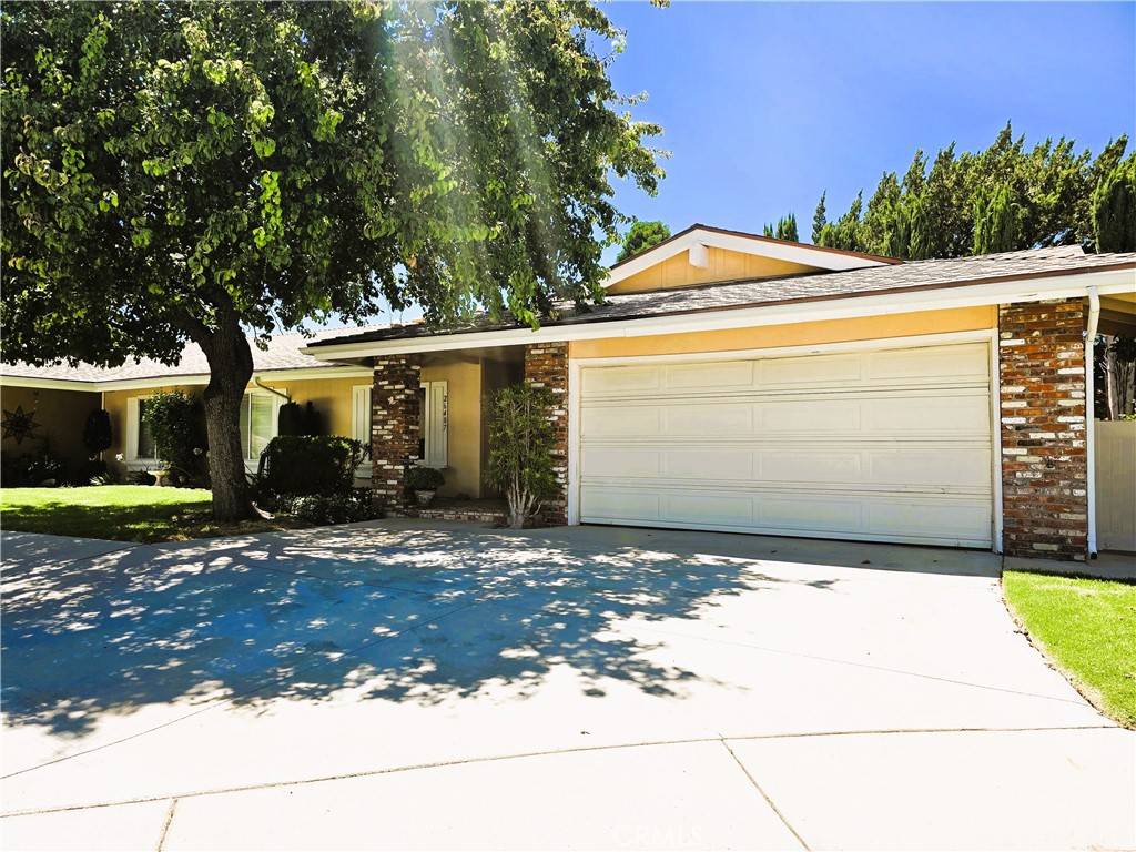 Newhall, CA 91321,26487 Fairway CIR