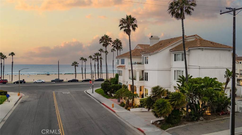 Huntington Beach, CA 92648,1000 Pacific Coast HWY #3