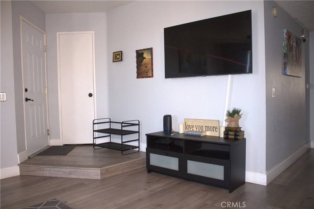 Pacoima, CA 91331,11150 Glenoaks BLVD #305