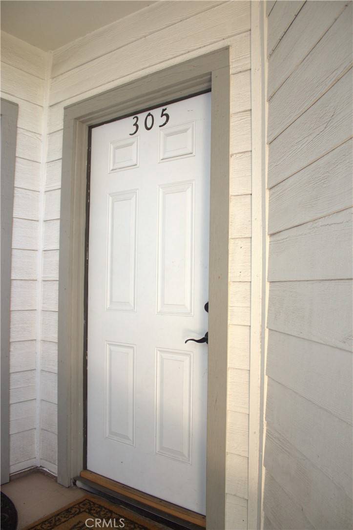 Pacoima, CA 91331,11150 Glenoaks BLVD #305