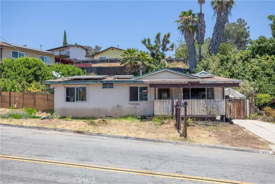 893 Galopago ST, Spring Valley, CA 91977