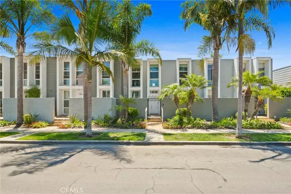 4062 Aladdin DR, Huntington Beach, CA 92649