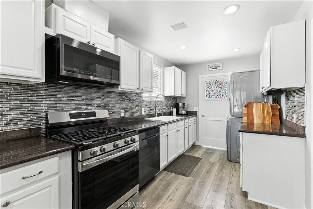 Torrance, CA 90502,1060 W 210th ST