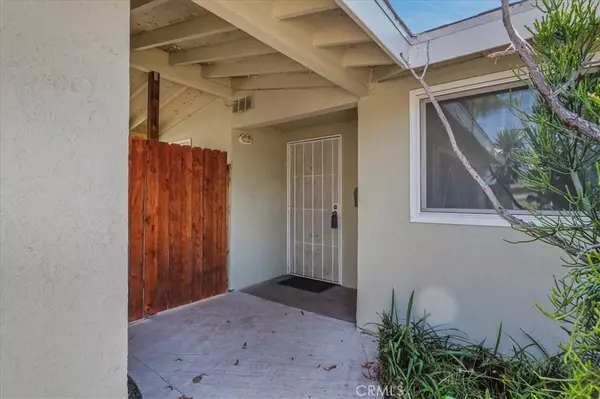 Costa Mesa, CA 92626,287 Hanover DR